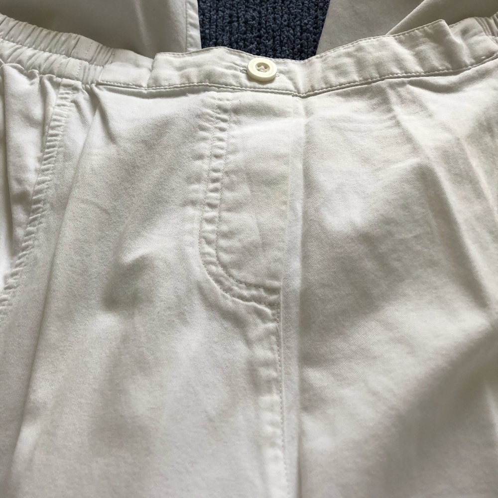 White Cotton Capris